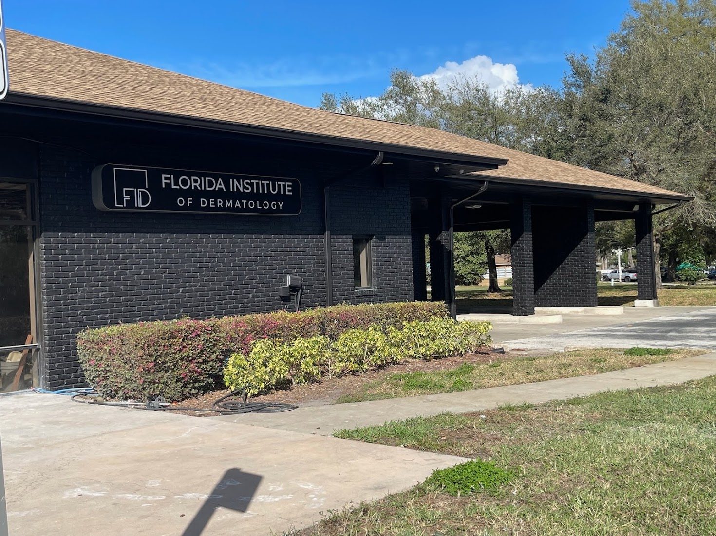 Florida Institute of Dermatology signage at the Apopka office